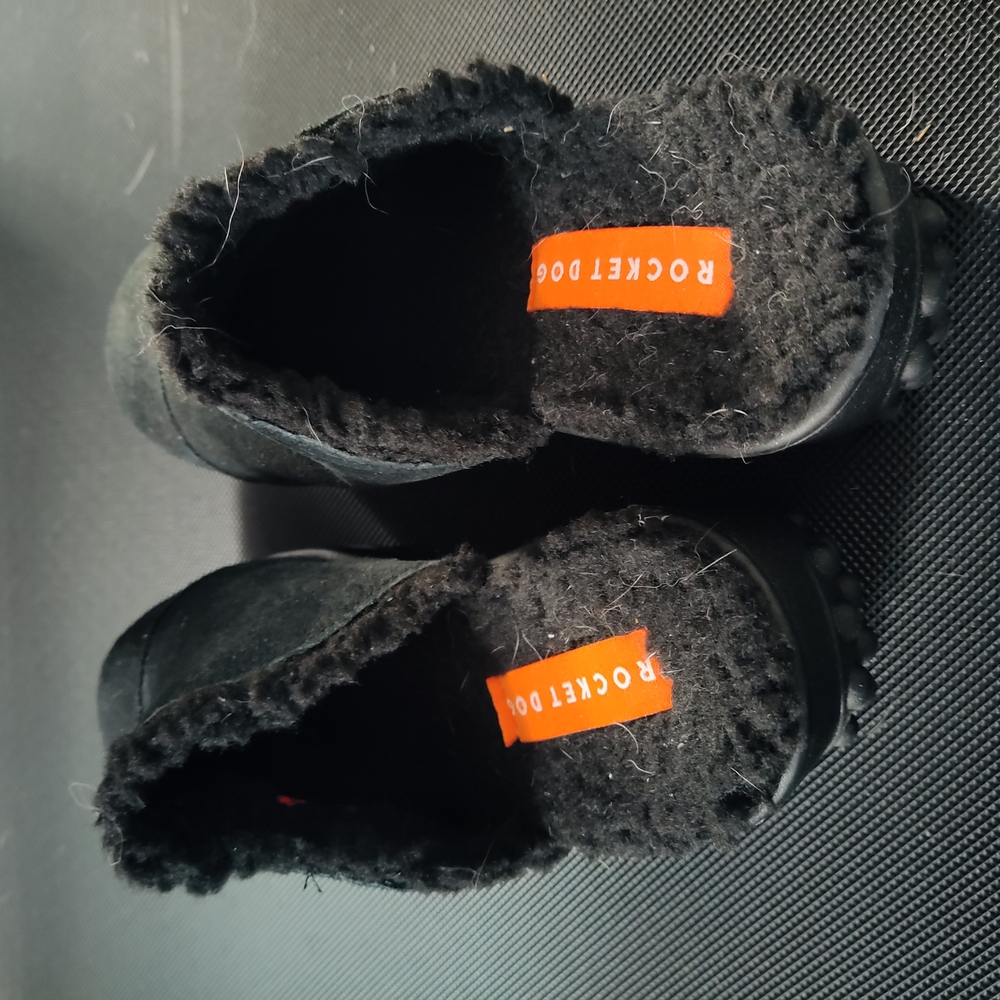 Rocket Dog Black Fuzzy Clogs/Mules